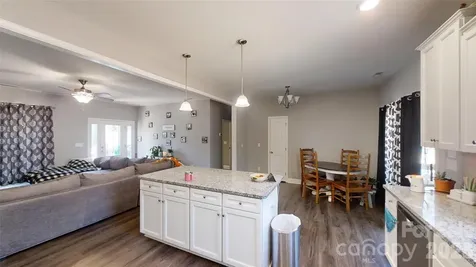 19 Higgins Road Weaverville NC 28787
