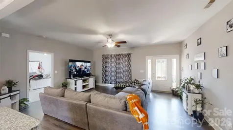 19 Higgins Road Weaverville NC 28787