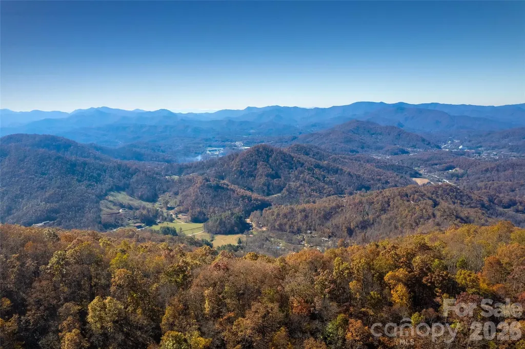 5 Copperhead Cove Sylva NC 28779
