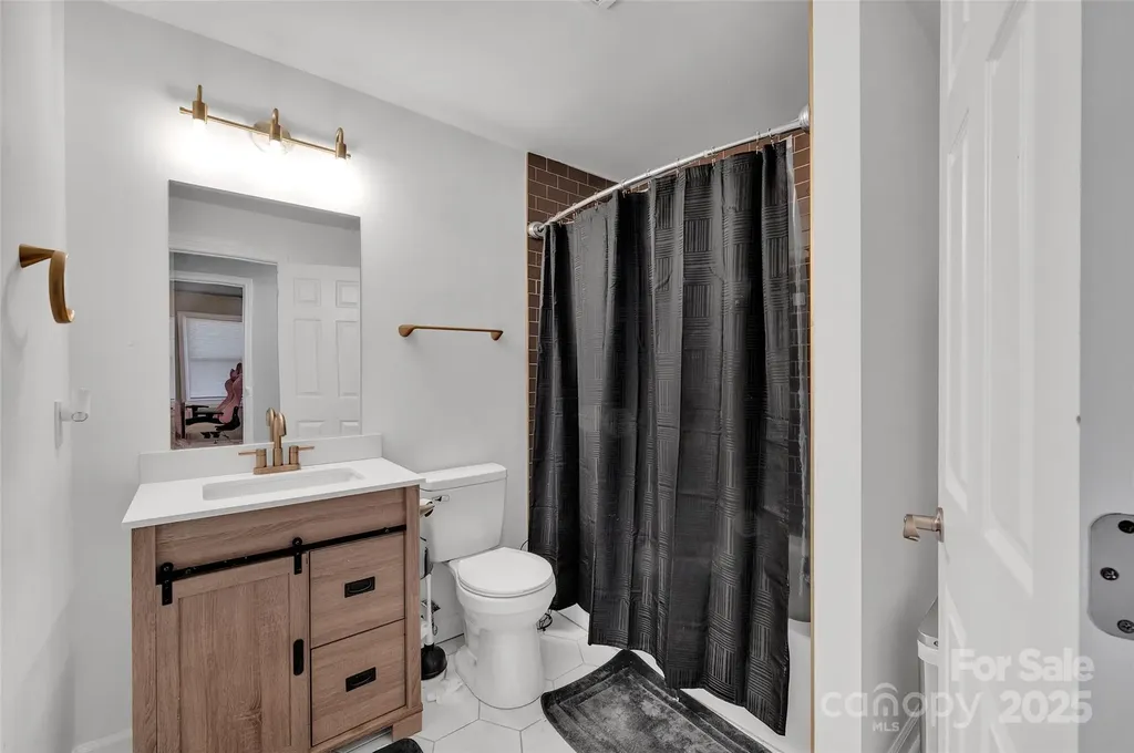 140 Wandering Lane Bessemer City NC 28016
