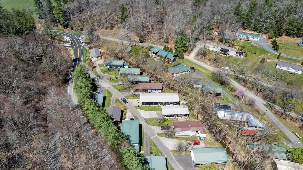 177 Finch Way West Jefferson NC 28694