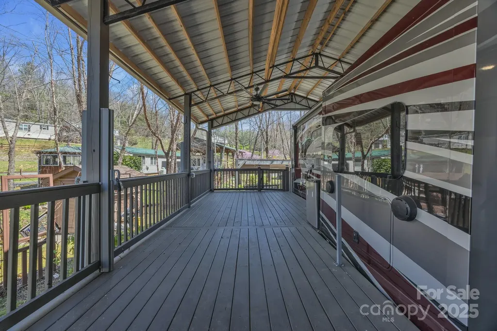 177 Finch Way West Jefferson NC 28694
