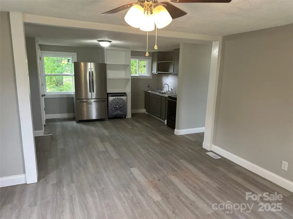 209 Brookview Road Statesville NC 28625