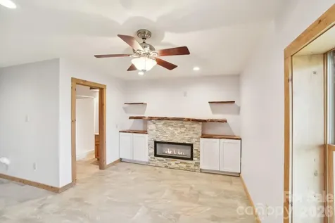 1426 Setzer Cove Road Maggie Valley NC 28751