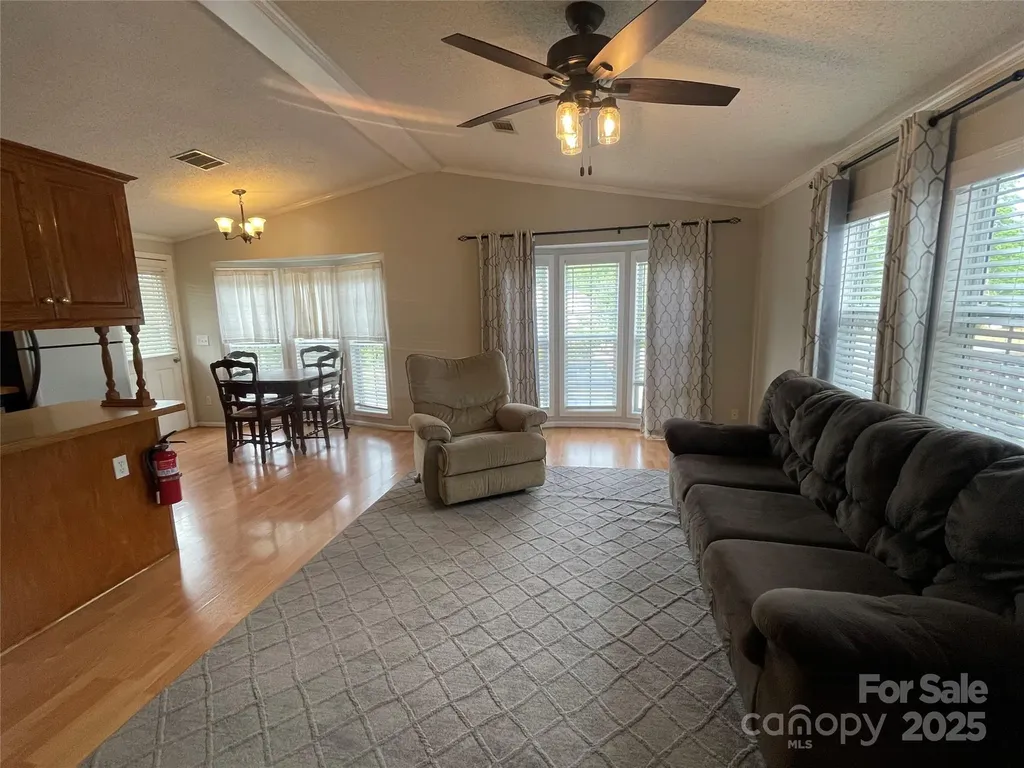 116 Dove Lane New London NC 28127