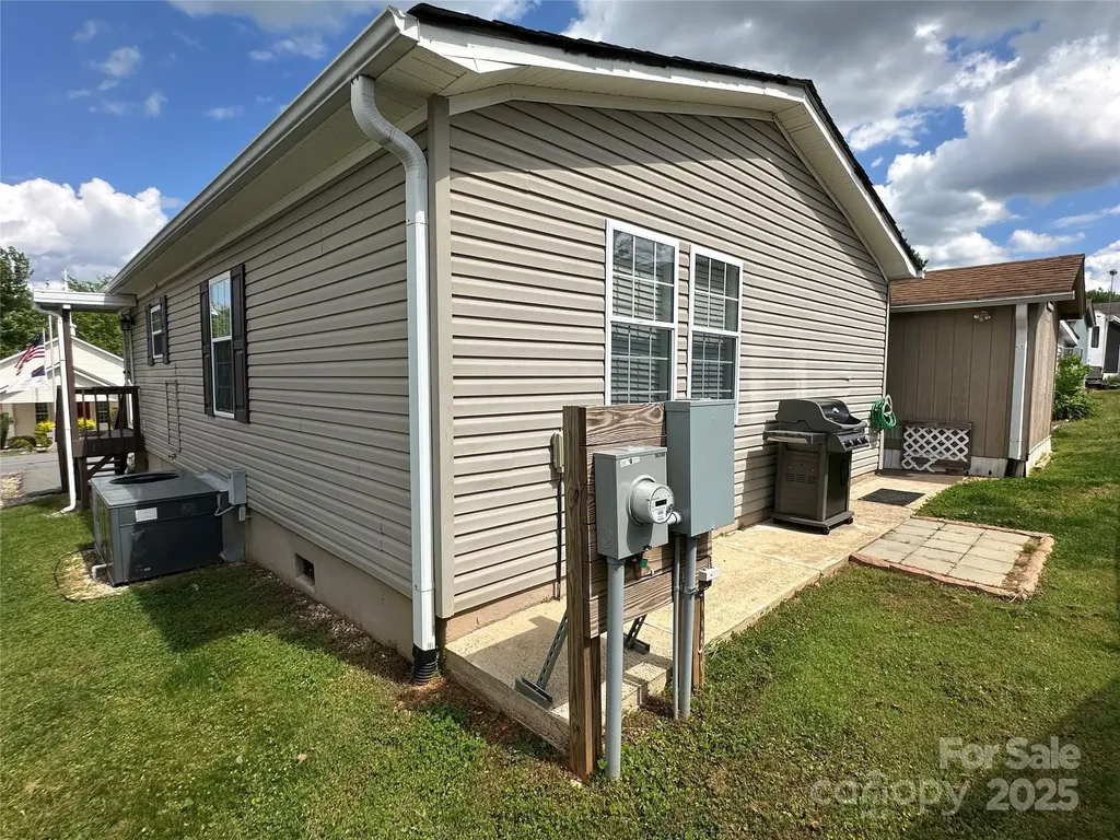 116 Dove Lane New London NC 28127