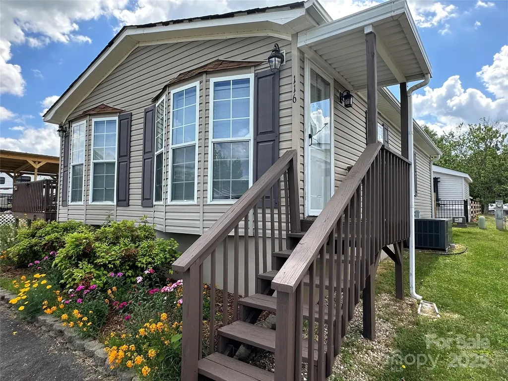 116 Dove Lane New London NC 28127