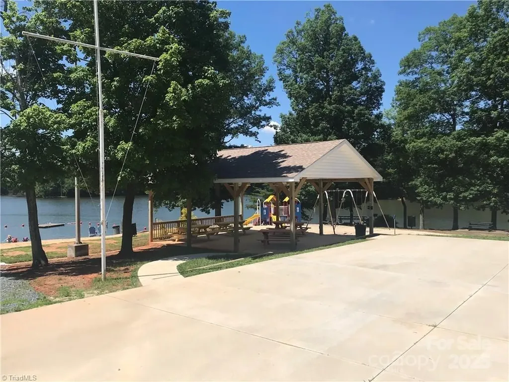 116 Dove Lane New London NC 28127