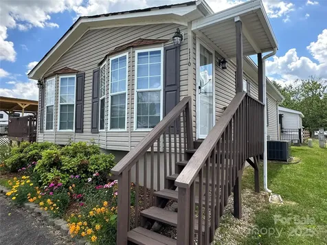 116 Dove Lane New London NC 28127