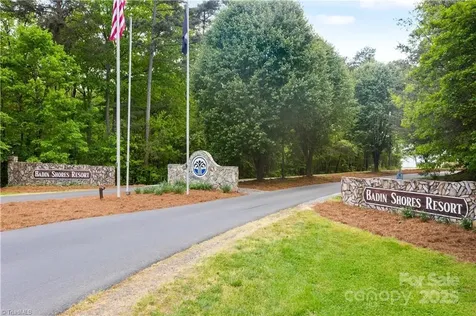 116 Dove Lane New London NC 28127