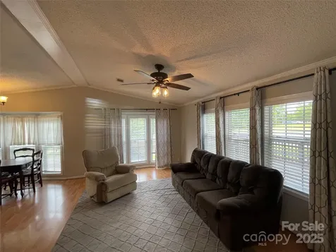 116 Dove Lane New London NC 28127