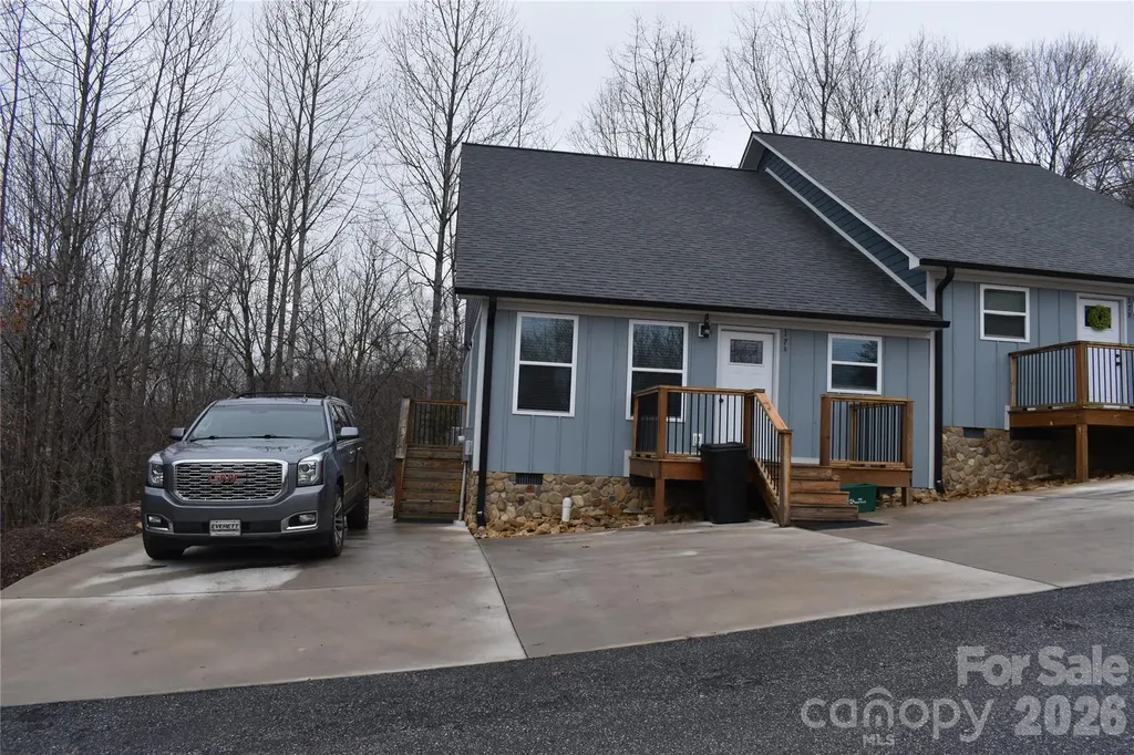 17 Meredith Lane Marion NC 28752