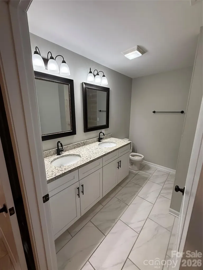 17 Meredith Lane Marion NC 28752