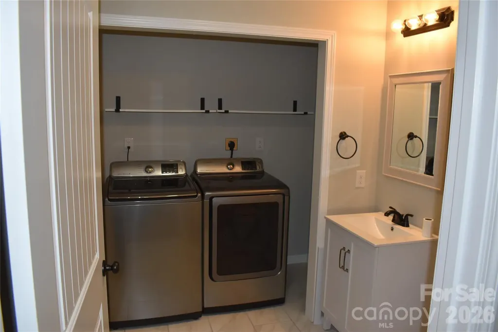 17 Meredith Lane Marion NC 28752