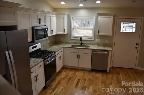17 Meredith Lane Marion NC 28752