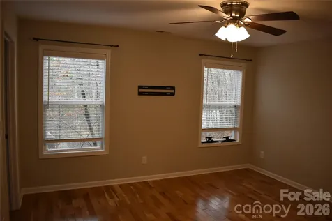17 Meredith Lane Marion NC 28752