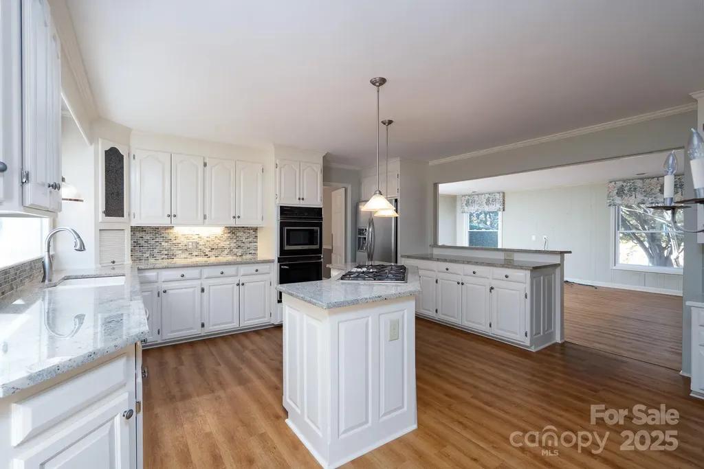758 Williamsburg Drive NE Concord NC 28025