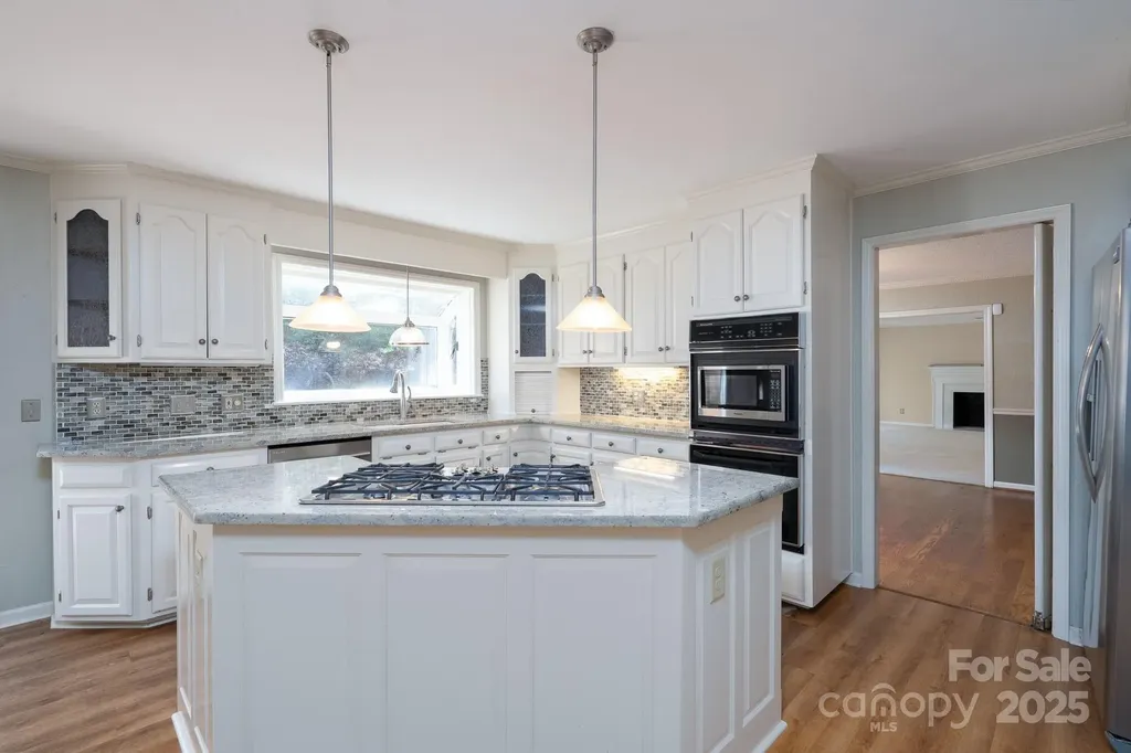 758 Williamsburg Drive NE Concord NC 28025