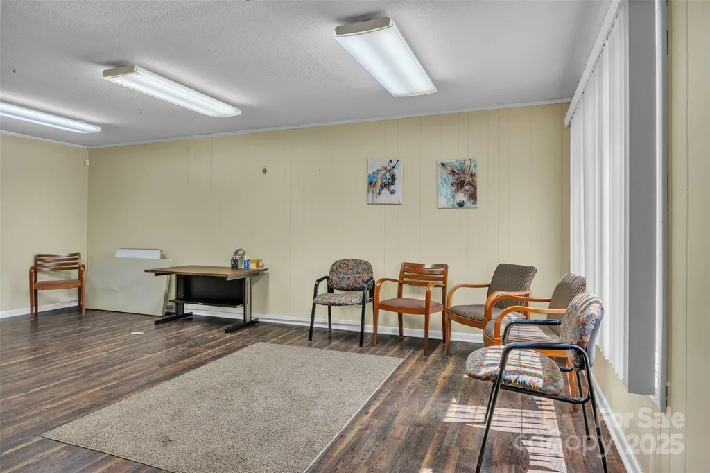 10 1st Avenue NW Taylorsville NC 28681