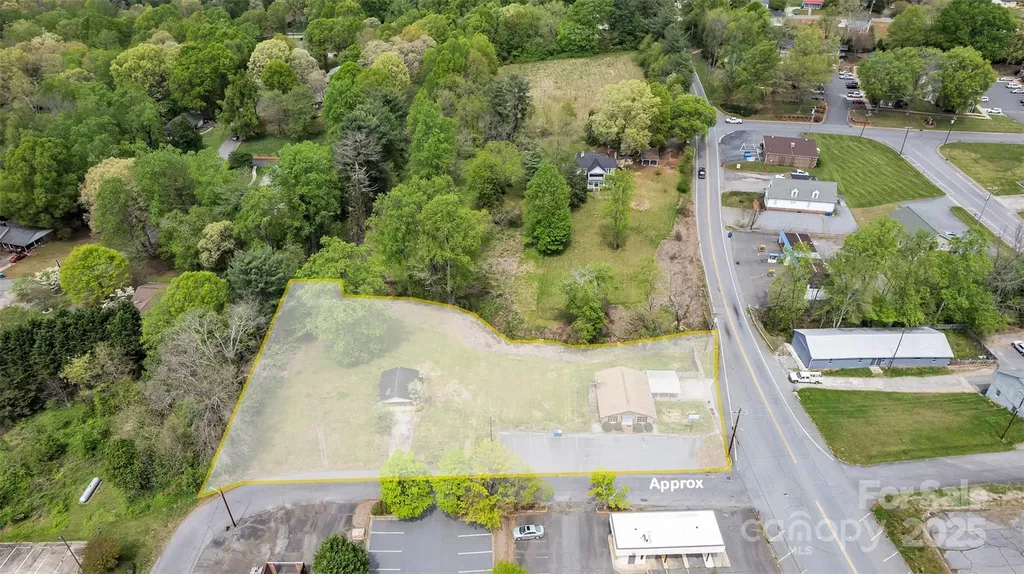 10 1st Avenue NW Taylorsville NC 28681