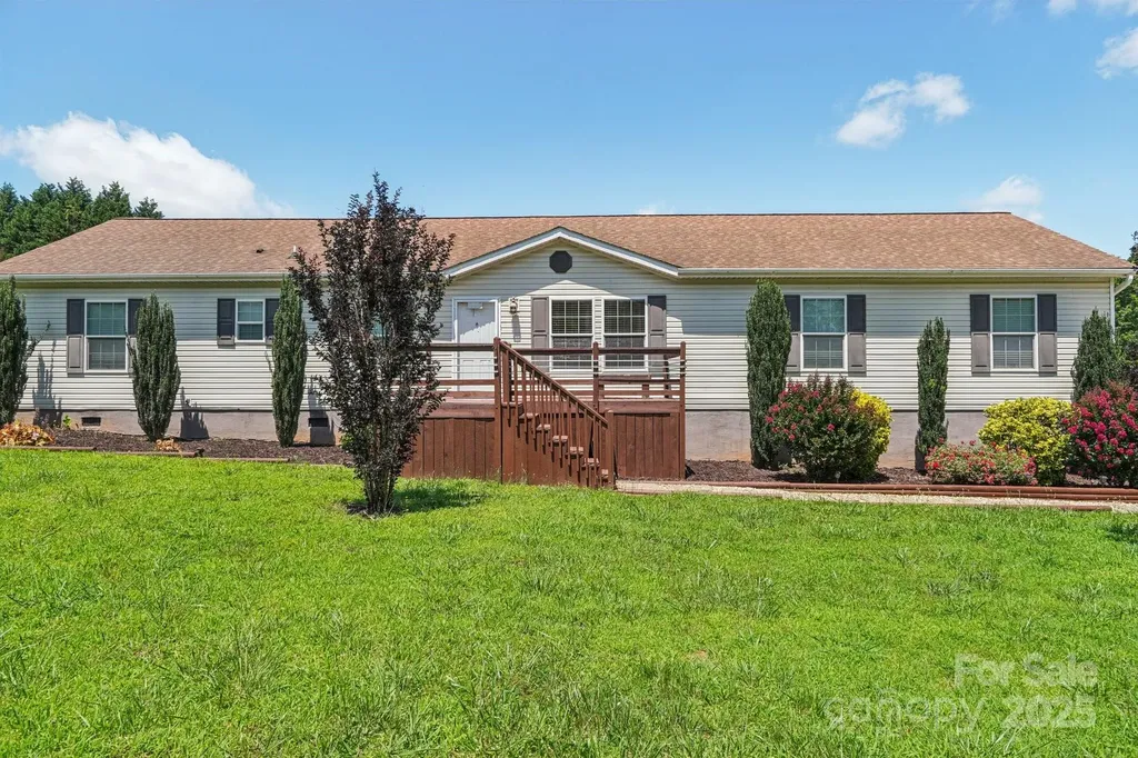 1069 Heather Glen Drive Catawba NC 28609