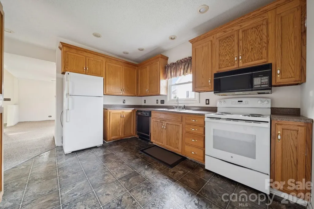 411 S Central Avenue Landis NC 28088
