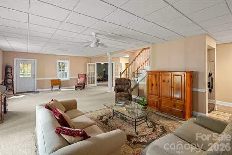 842 Rickel Drive Hendersonville NC 28739