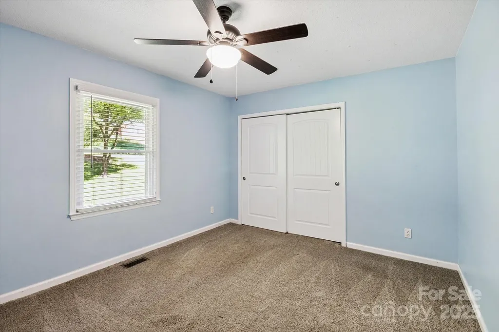 104 Britton Avenue Hendersonville NC 28791