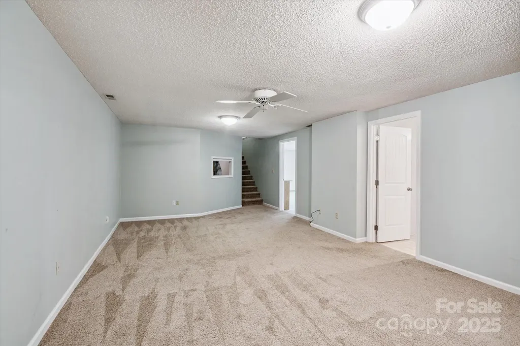 104 Britton Avenue Hendersonville NC 28791