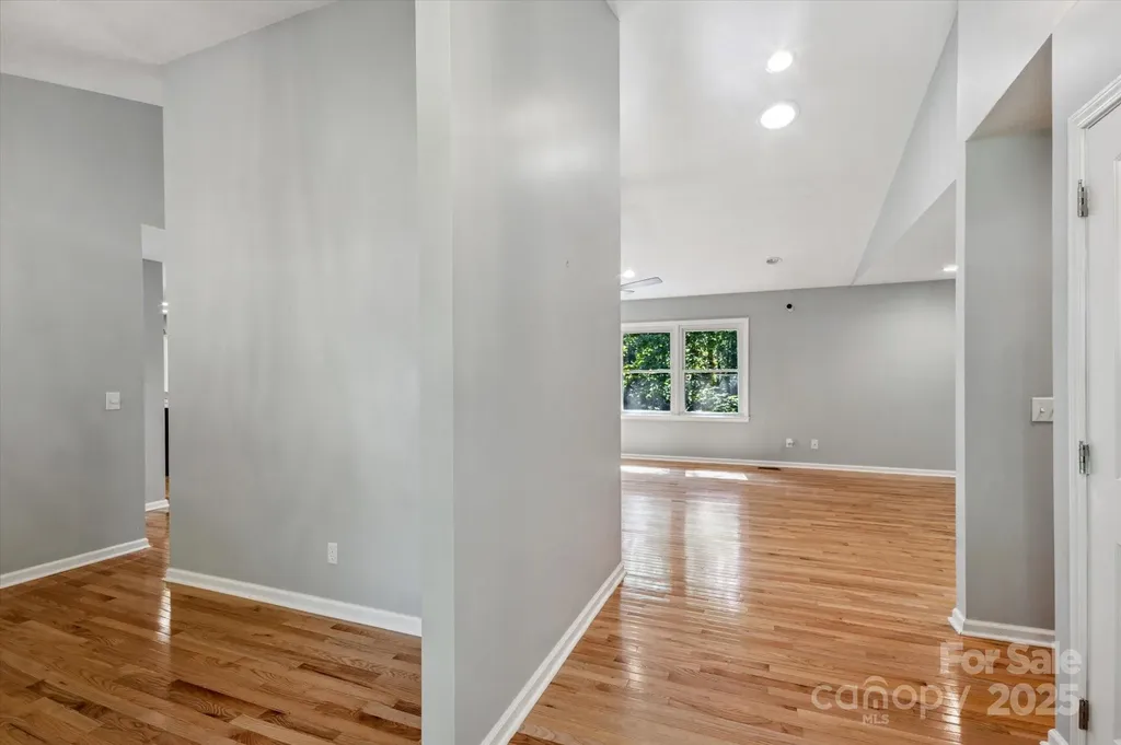 104 Britton Avenue Hendersonville NC 28791