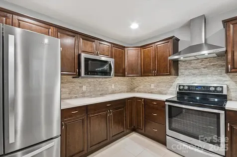 104 Britton Avenue Hendersonville NC 28791