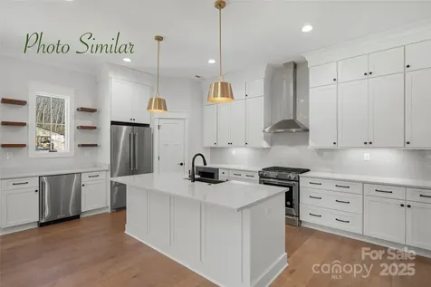 18 Chimney Chase Trail Hendersonville NC 28739