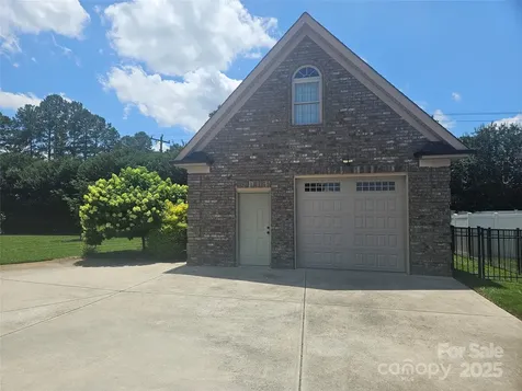 323 Wendover Drive Locust NC 28097