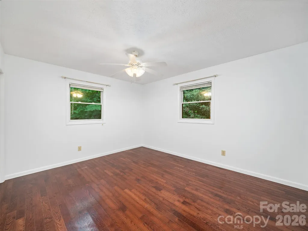 125 Heartland Lane Burnsville NC 28714