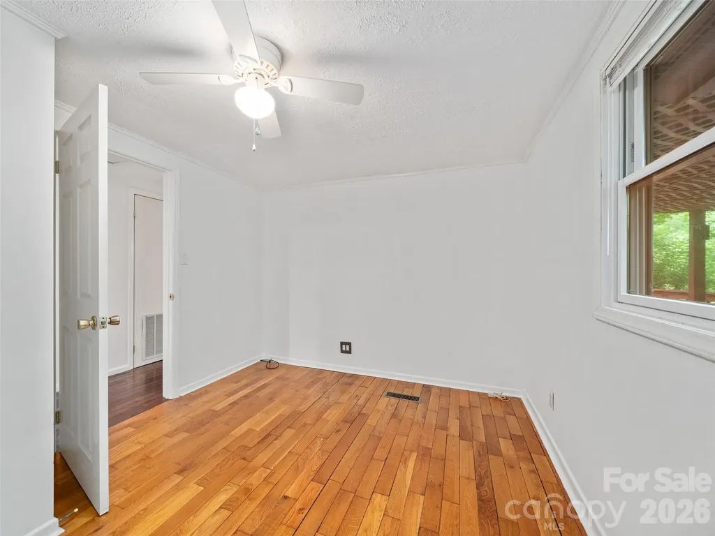 125 Heartland Lane Burnsville NC 28714