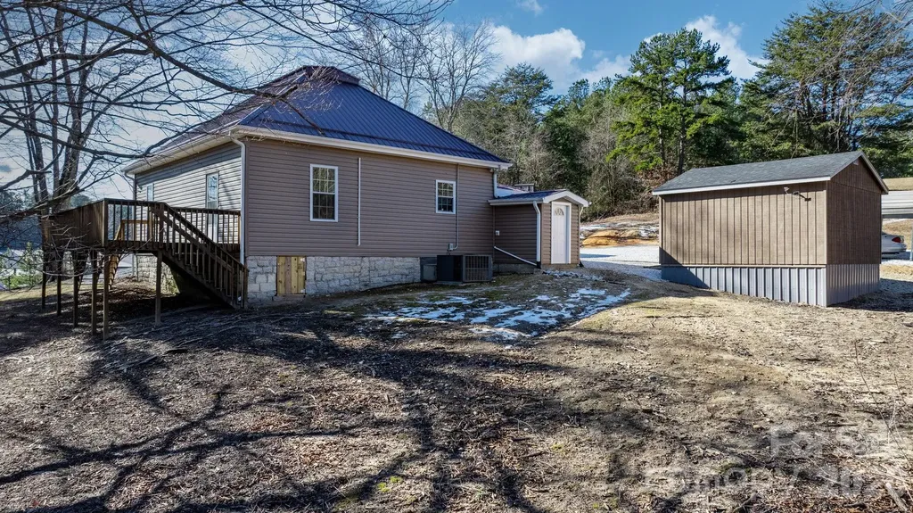 845 Linville Road Mount Airy NC 27030