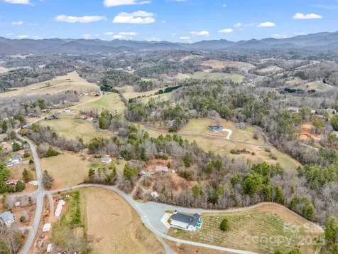9999 Settlers Trail Mars Hill NC 28754