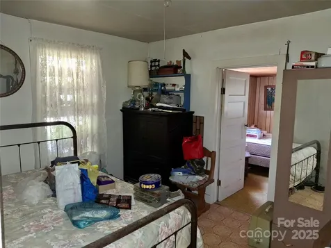 2087 Henry Road Sylva NC 28779