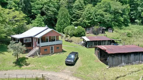 2087 Henry Road Sylva NC 28779