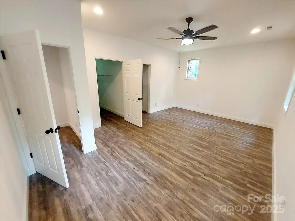 93 Badger Run Hendersonville NC 28739