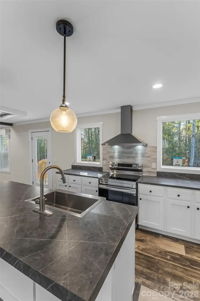 209 Walnut Branch Road Weaverville NC 28787