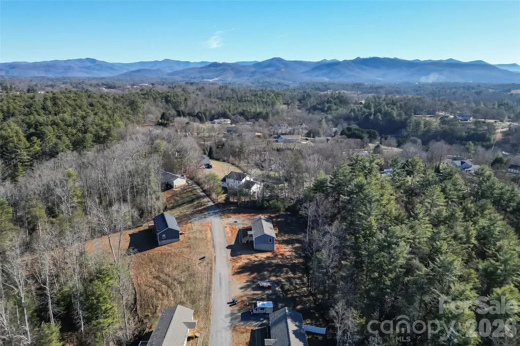 209 Walnut Branch Road Weaverville NC 28787