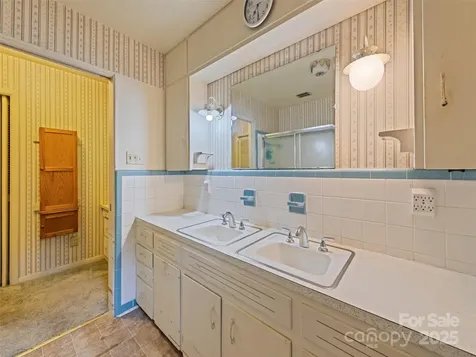 88 Laurel Loop Maggie Valley NC 28751