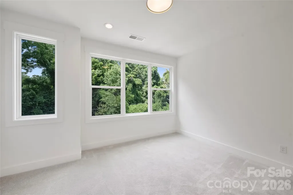 209 Coxe Avenue Charlotte NC 28208