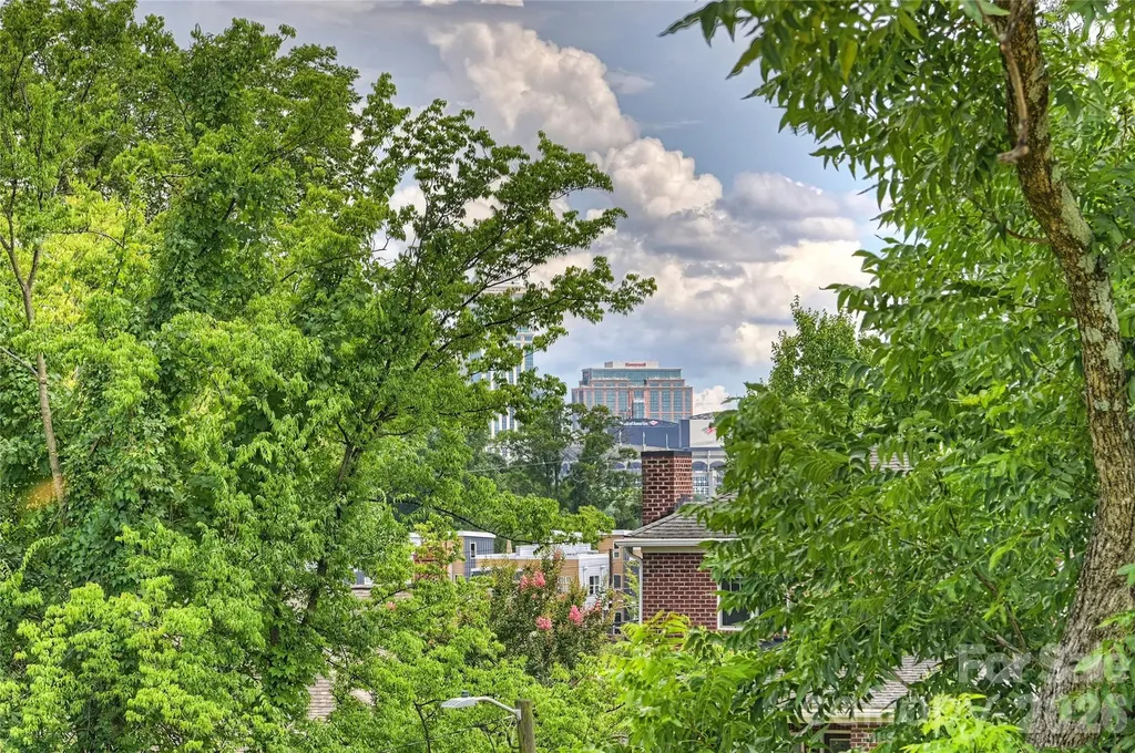209 Coxe Avenue Charlotte NC 28208