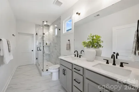 209 Coxe Avenue Charlotte NC 28208