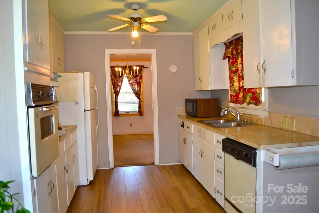 405 Wesley Heights Drive Albemarle NC 28001