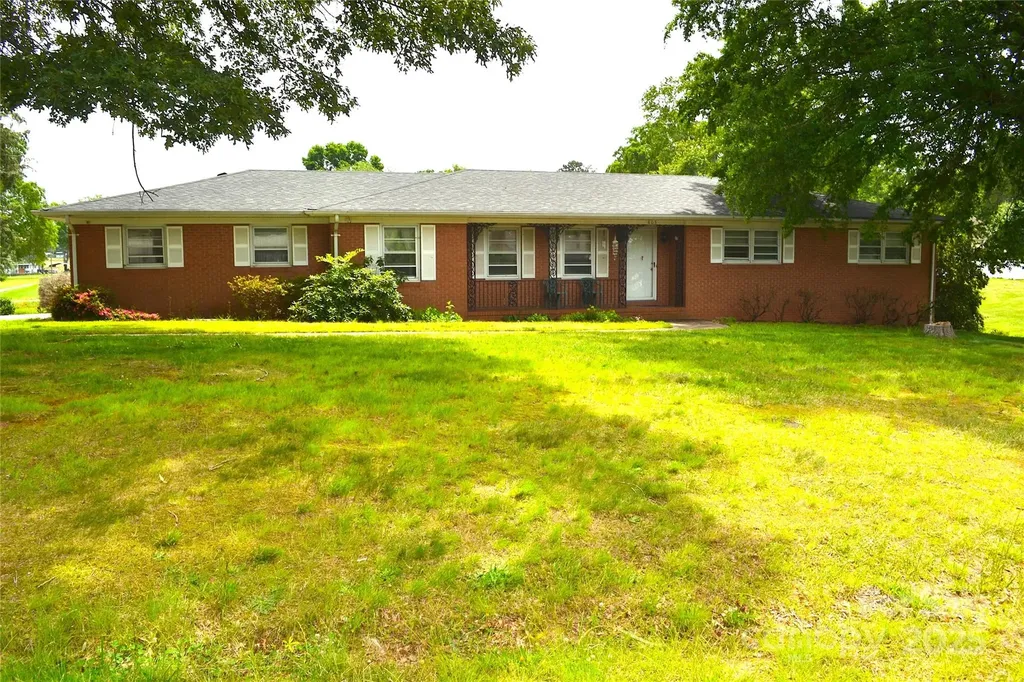 405 Wesley Heights Drive Albemarle NC 28001