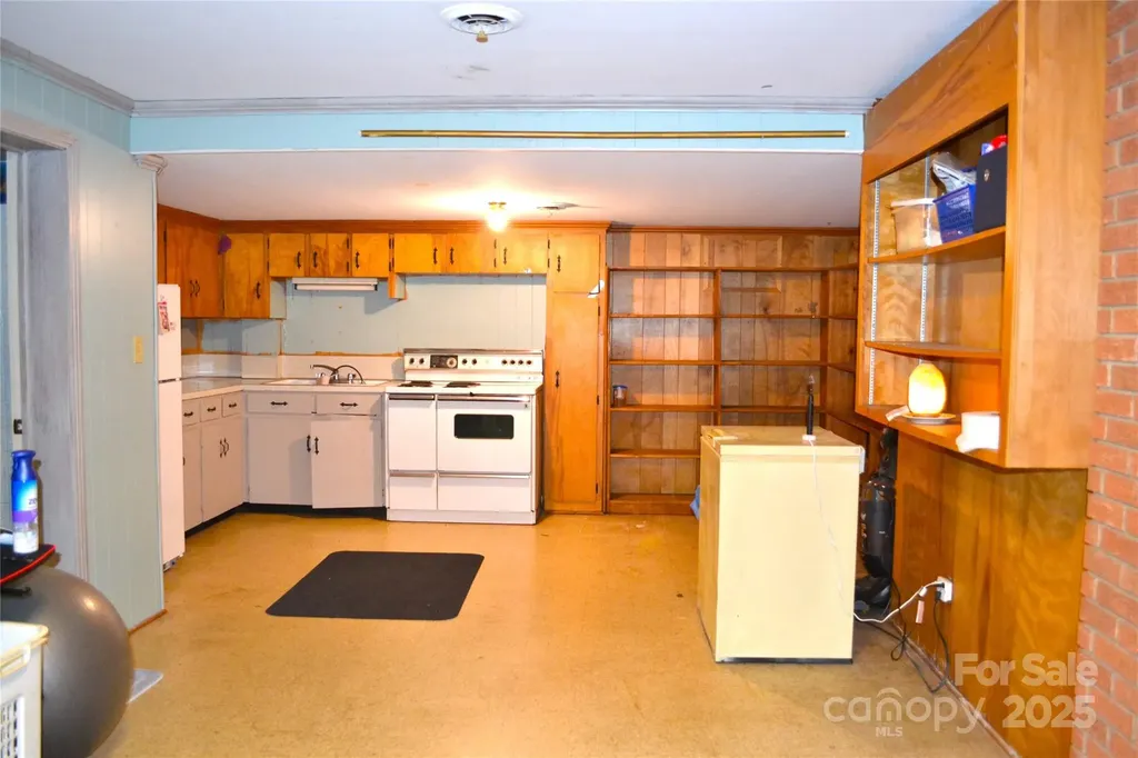 405 Wesley Heights Drive Albemarle NC 28001
