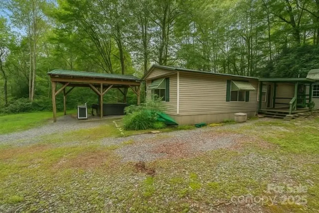 63 Apple Bee Road Brevard NC 28712